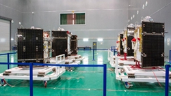 重塑鏈條降成本！民營(yíng)企業(yè)自主研發(fā)生產(chǎn)通信衛星的背后