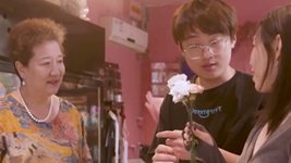 科技味、健康范……透視“孝心禮物”里的消費升級