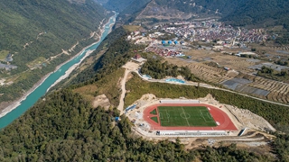 在西藏墨脫，“秘境”里的孩子有個(gè)足球夢(mèng)