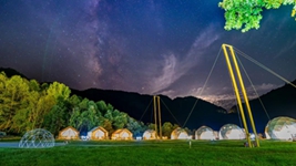 “華中屋脊”神農架借高鐵邁開(kāi)綠色崛起步伐