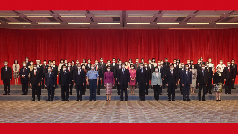 習近平會(huì )見(jiàn)香港特別行政區行政、立法、司法機關(guān)負責人