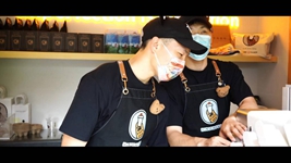 微紀錄片|盲人雙胞胎創(chuàng )業(yè)記