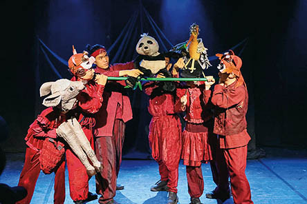 中國戲劇人需要“走出來(lái)”，也需要“潛下去”——對話(huà)三拓旗劇團創(chuàng  )建人趙淼