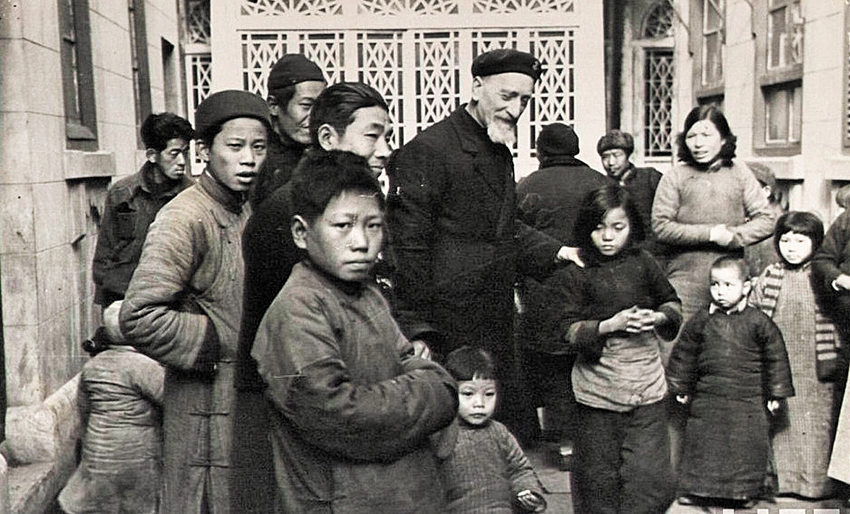 上?！澳鲜须y民區”：中外協(xié)作保護戰時(shí)平民創(chuàng  )舉