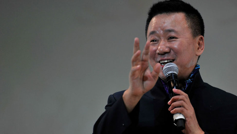 2月7日，卓林表演單口相聲《語(yǔ)言的魅力》