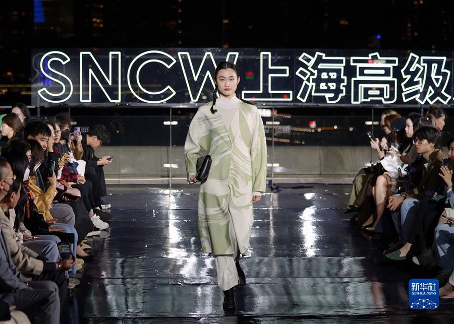 （經(jīng)濟）（6）第十二屆上海高定周舉行開(kāi)幕秀