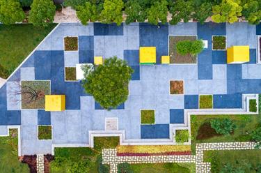 昆明:“口袋公園”扮靚城市空間