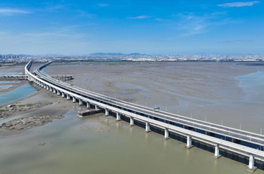 新華全媒+丨新建福(州)廈(門(mén))鐵路加緊施工