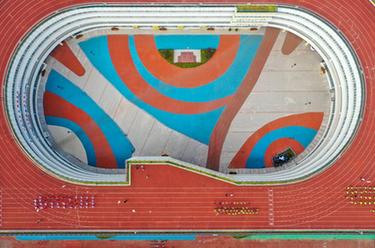 山東齊河:空中運動(dòng)場(chǎng) 老校換新顏