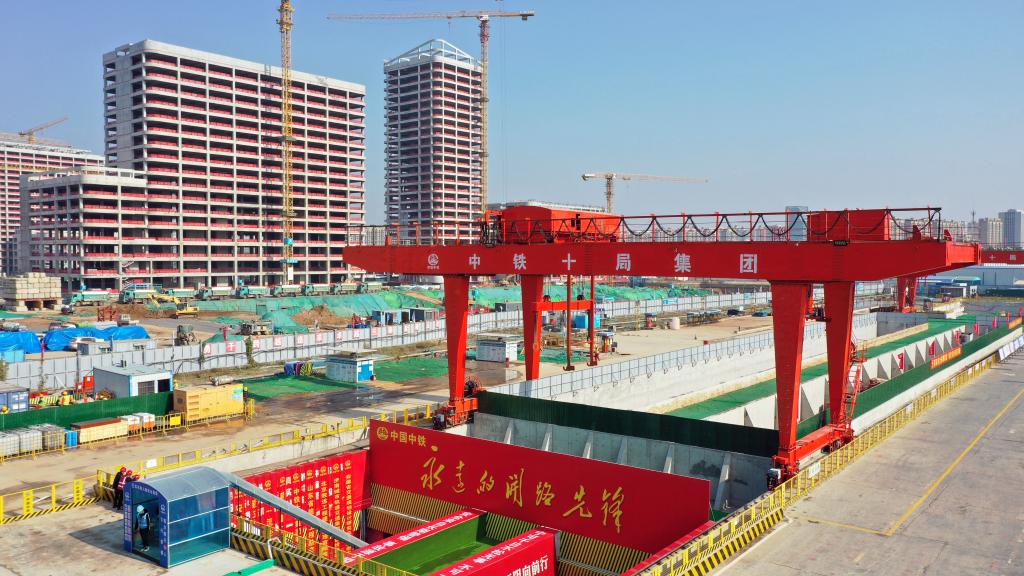 濟南軌道交通6號線(xiàn)全線(xiàn)首臺盾構機順利始發(fā)