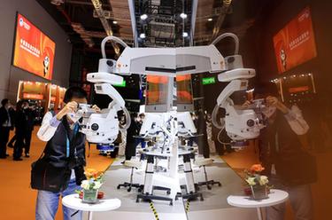 第五屆進(jìn)博會(huì )丨“重塑”視野 “眼力”無(wú)界