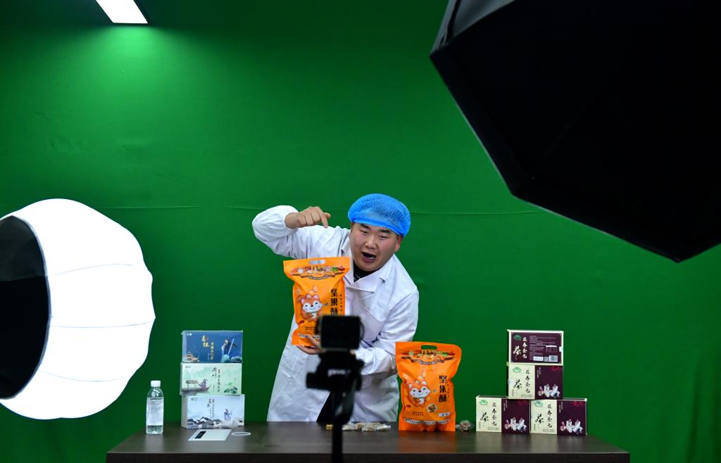 河南夏邑:發(fā)展農村電商 賦能鄉村振興