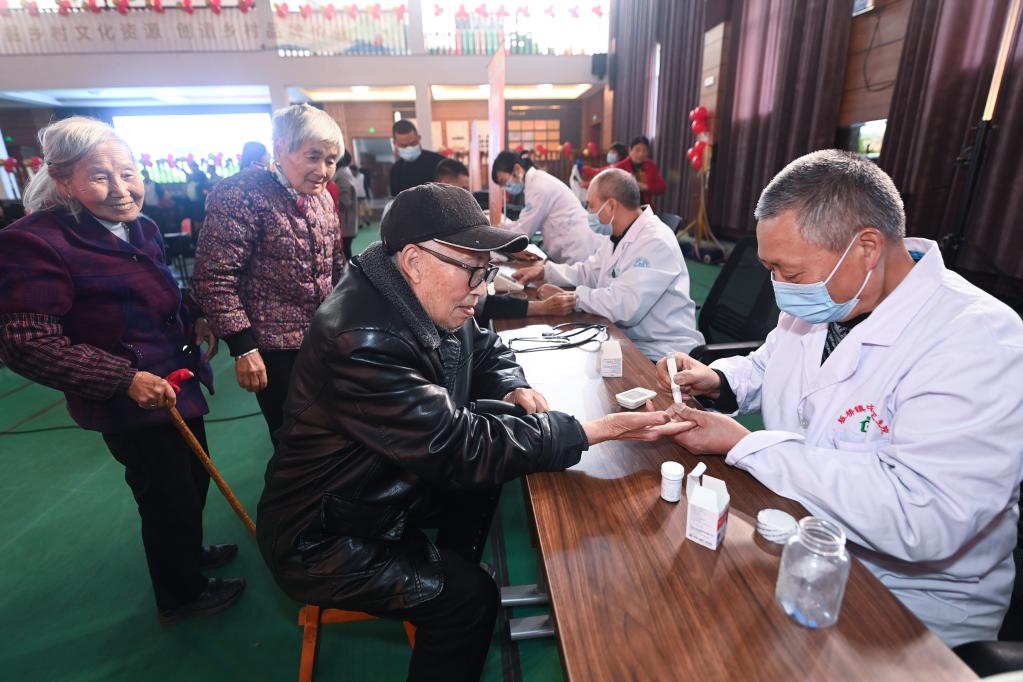 杭州臨安：鄉村養老公益服務(wù)進(jìn)文化禮堂