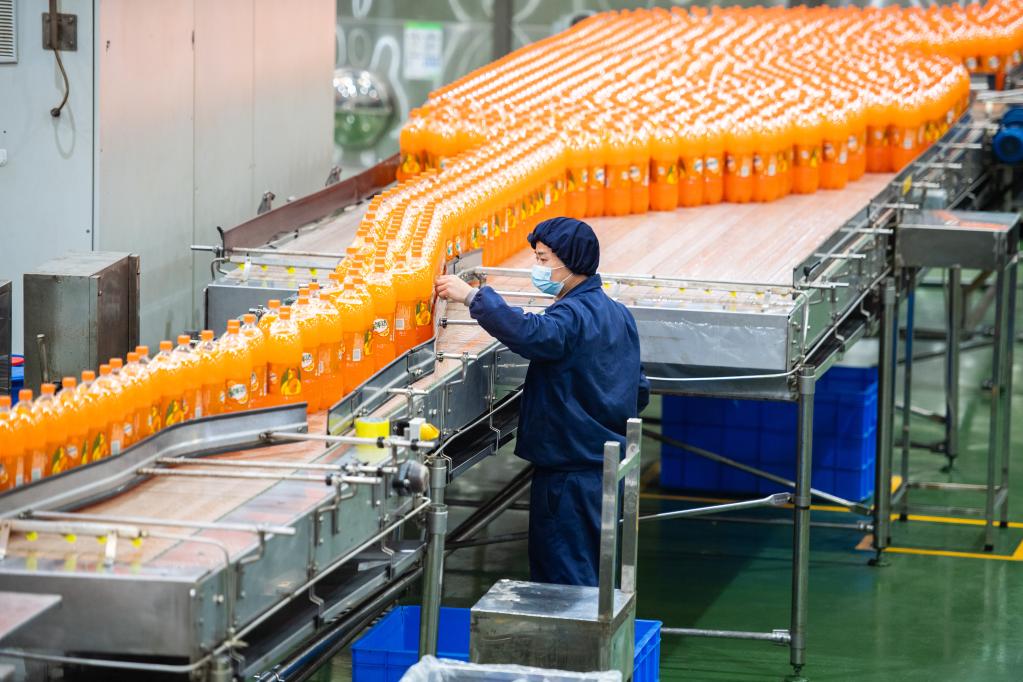 新華全媒+丨湖南寧鄉：食品企業(yè)加工忙