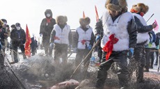 黑龍江牡丹江:鏡泊湖上冬捕忙