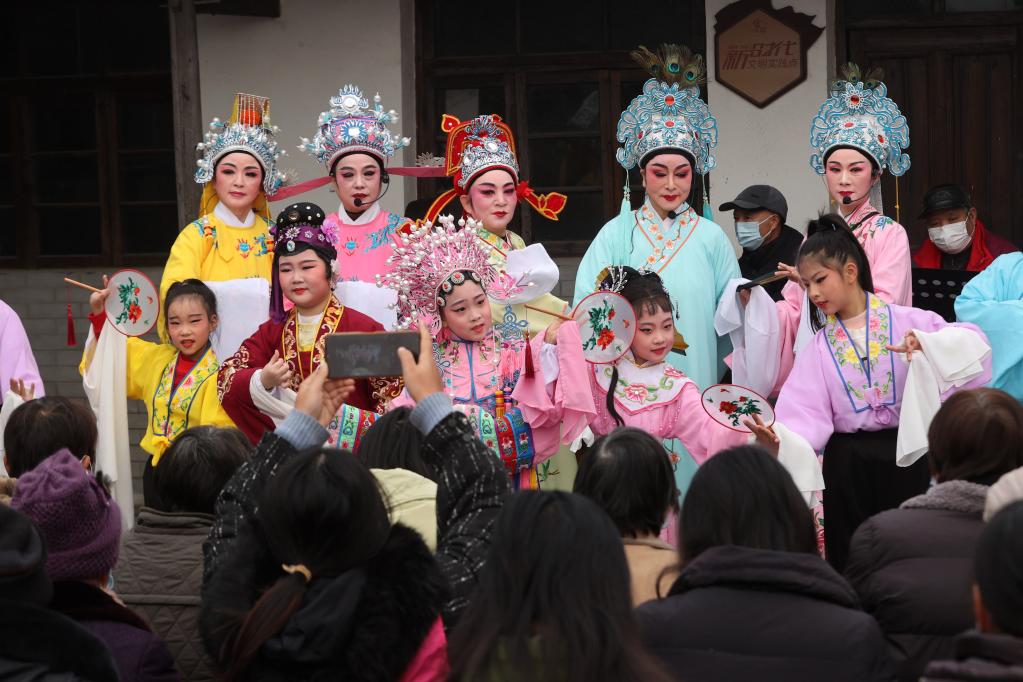 浙江德清:送戲下鄉 文化惠民