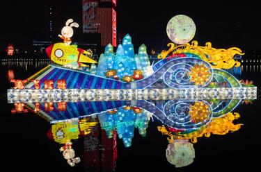 上海：民俗燈會(huì )迎新年