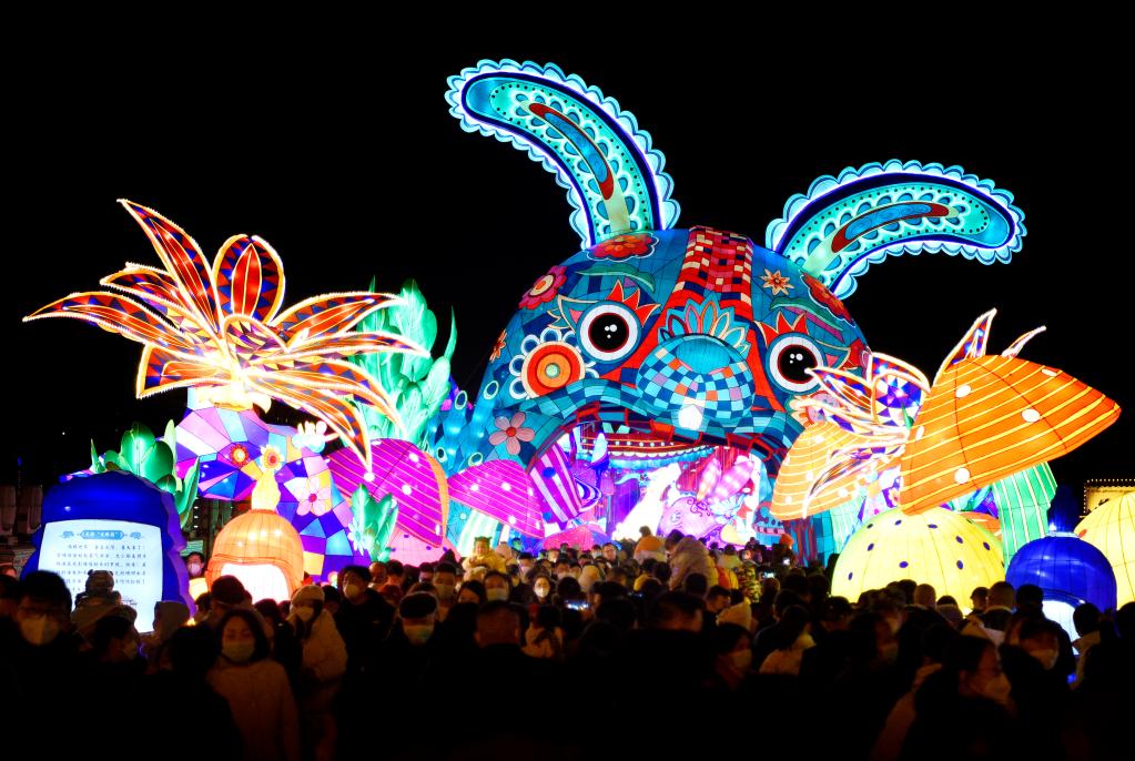 古都燈會(huì )人氣旺