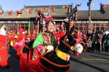 呼和浩特:品民俗 迎新春