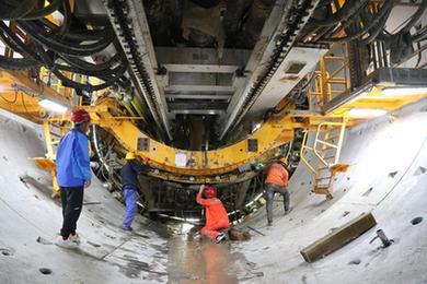 新華全媒+·新春走基層丨福州:重點(diǎn)項目“卯”足干勁加快建設