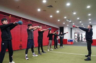 新華全媒+丨北京:多彩體育課程助力學(xué)生健康成長(cháng)