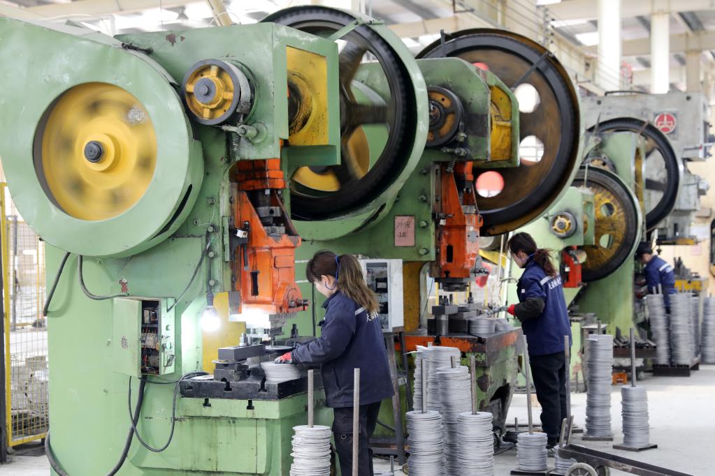 安徽濉溪:汽摩配件訂單旺 生產(chǎn)忙