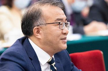 代表委員議政錄丨劉慶代表：依靠科技創(chuàng  )新開(kāi)辟發(fā)展新賽道