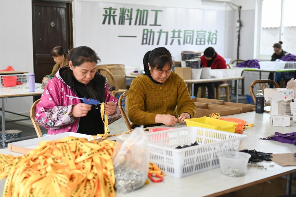 浙江寧波：“七彩巧富”工程助女性就業(yè)