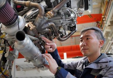 從航模到旋翼機，他讓夢(mèng)想“飛”進(jìn)現實(shí)