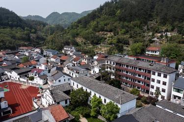 鄉村小學(xué)開(kāi)啟特色課程“鄉村藝課”