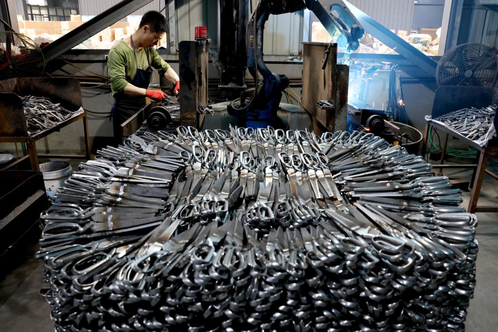 福建柘榮:一把剪刀看制造業(yè)升級