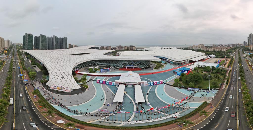 新華全媒+丨第三屆消博會(huì )迎來(lái)社會(huì )公眾開(kāi)放日