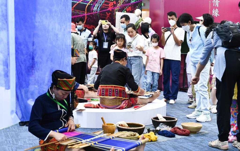 ?？冢河^(guān)“錦繡” 度假期