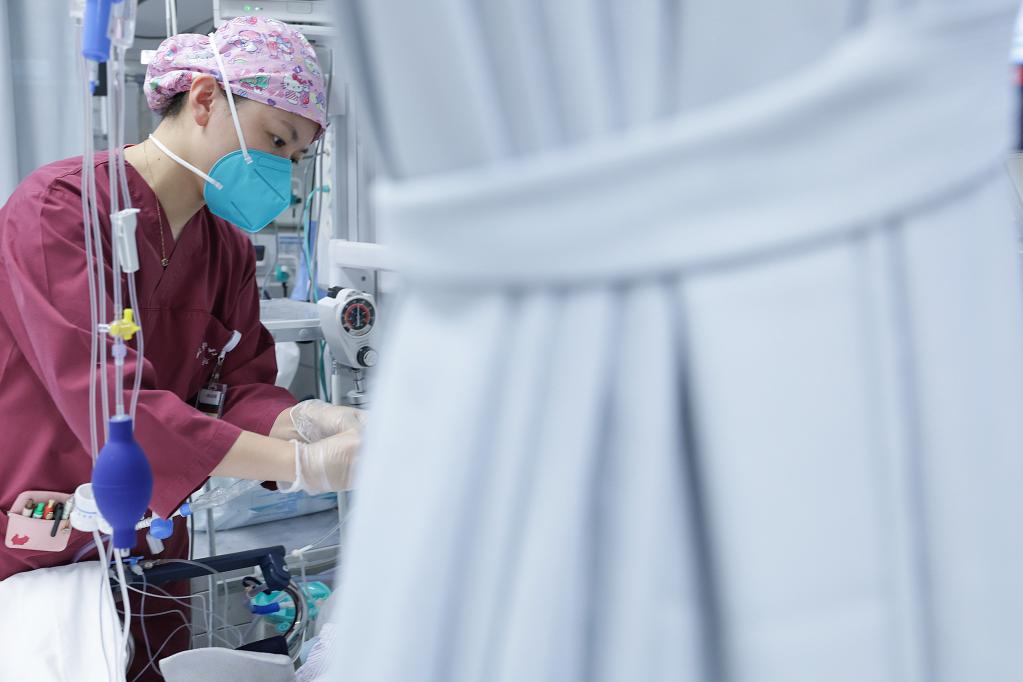 新華全媒+|“提燈天使”的十二時(shí)辰——亥時(shí)