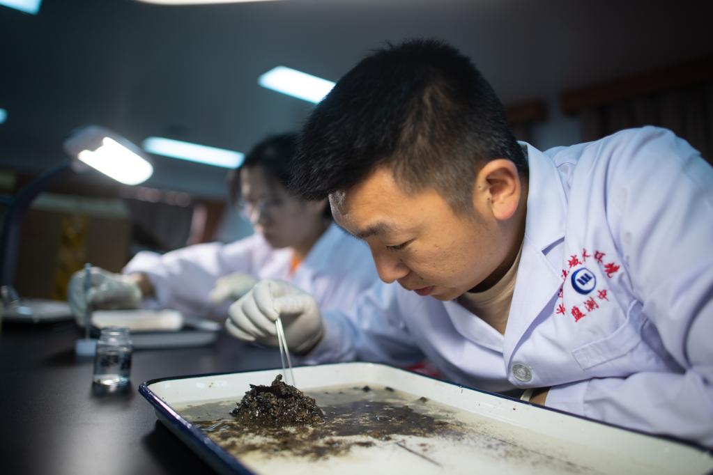 新華全媒+|長(cháng)江“大體檢”直擊