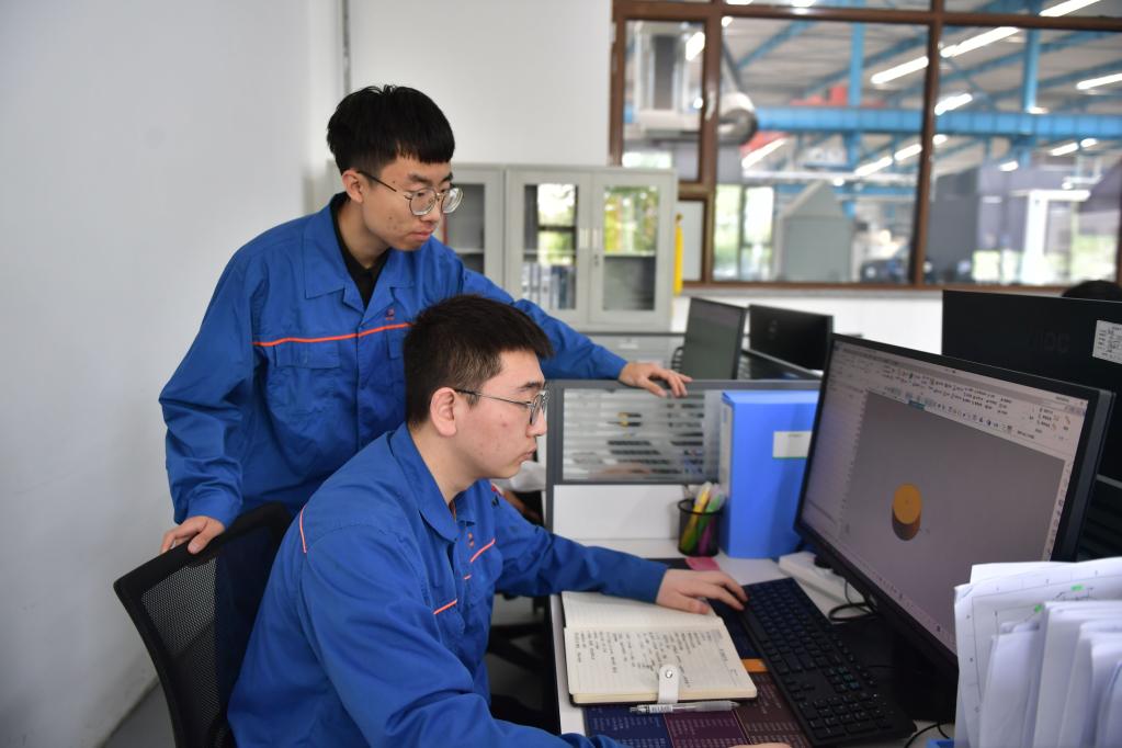 加強校企合作 實(shí)現高質(zhì)量就業(yè)