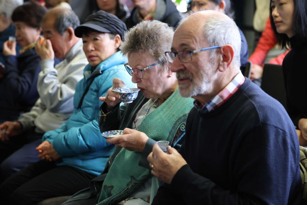 通訊:中國茶文化走進(jìn)路易·艾黎的故鄉