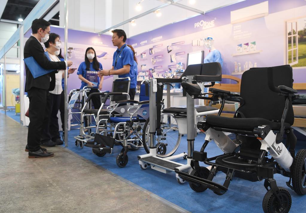 第二屆“國際醫療健康周”開(kāi)幕 展示香港醫療創(chuàng )新和投資優(yōu)勢