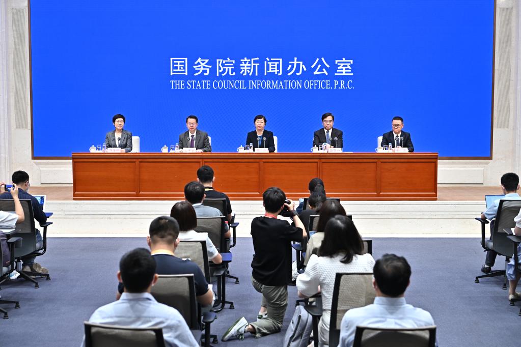 國新辦舉行“權威部門(mén)話(huà)開(kāi)局”系列主題新聞發(fā)布會(huì )介紹“強化藥品監管 切實(shí)保障人民群眾用藥安全”有關(guān)情況