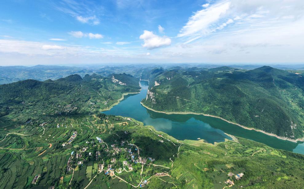 烏江夫婦，37年義務(wù)守護大江東流