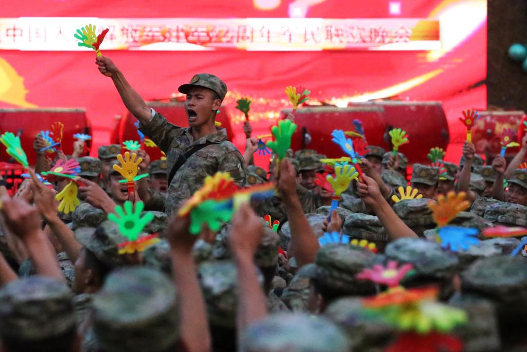 新華全媒+丨我們的八一，我們的節日