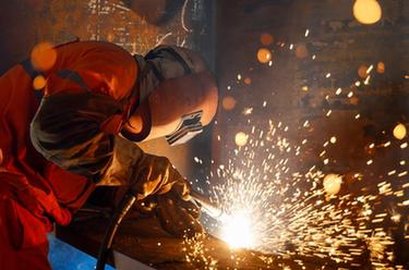 新華全媒+丨節后生產(chǎn)一線(xiàn)影像掃描