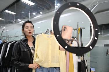 河北石家莊：創(chuàng  )業(yè)孵化平臺為“創(chuàng  )客”打造夢(mèng)想空間