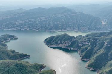 新時(shí)代中國調研行·黃河篇丨黃河三峽 秋景如畫(huà)