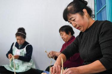 長(cháng)春：婦女“巧手”編出增收路