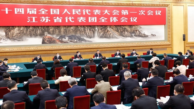 習近平：真正把青少年培養成為擁有“四個(gè)自信”的孩子