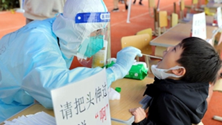 實(shí)施切塊式、網(wǎng)格化篩查的“新打法”——上海“疫”線(xiàn)直擊