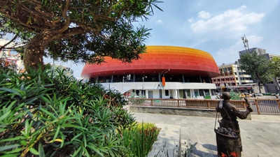 這座“文物級”大運場(chǎng)館，竟是網(wǎng)紅“打卡地”