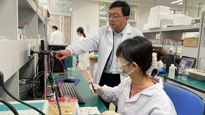 藍閩波：“瞄”著(zhù)問(wèn)題去 “盯”出好結果