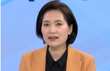 炒作中國新能源“產(chǎn)能過(guò)?！笔敲黠@的雙標行為